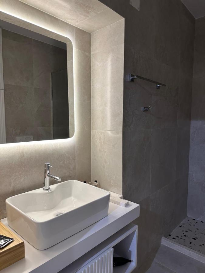 4Seasonsgea , New Modern Apartment In Tirana Exterior foto